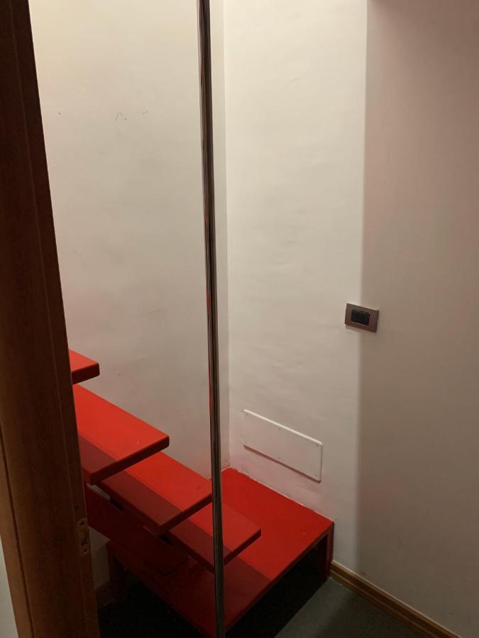 Royal Red Bed & Breakfast Napoli Bagian luar foto